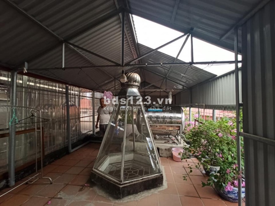 Bán nhà Lạc Long Quân, Cầu Giấy, ôtô cách 5m. Diện Tích 40m*5 tầng, mt 3m9, gía đầu tư nhỉnh 4.1 tỷ