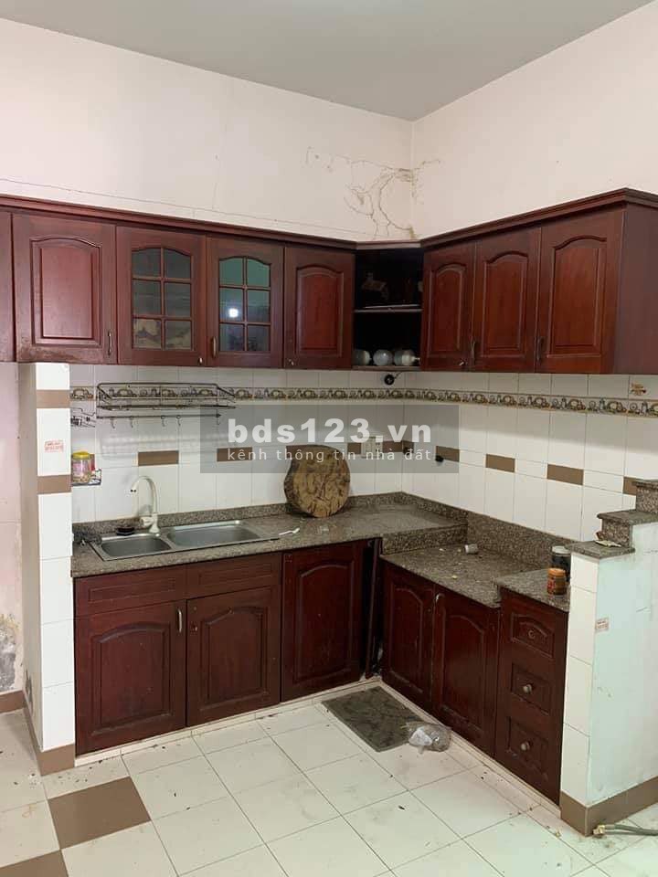 Nhà to, vị trí trung tâm, hẻm xe hơi, sát Emart Phan Văn Trị, dt 80m2, giá 5.6 tỷ