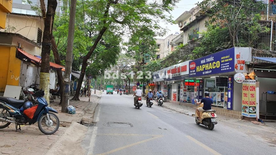 Hiếm! Nhà mặt phố Thái Thịnh 35m2 x 3 tầng, mặt tiền 3.5m, Lô góc, vỉa hè, KD đỉnh. Giá 9 tỷ 8