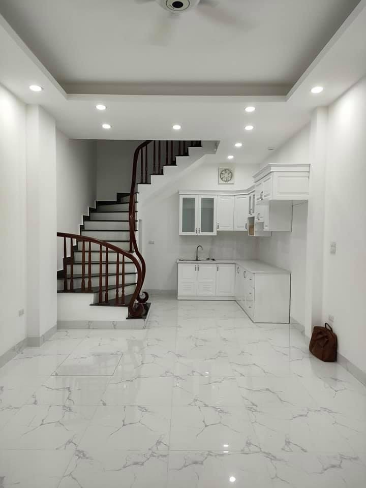 Siêu Rẻ! nhà Lê Quý Đôn, Hai Bà ,3P đi bộ BV 108,45m2,5 Tầng, mặt tiền 4.2m chỉ 6 tỉ 0913458362