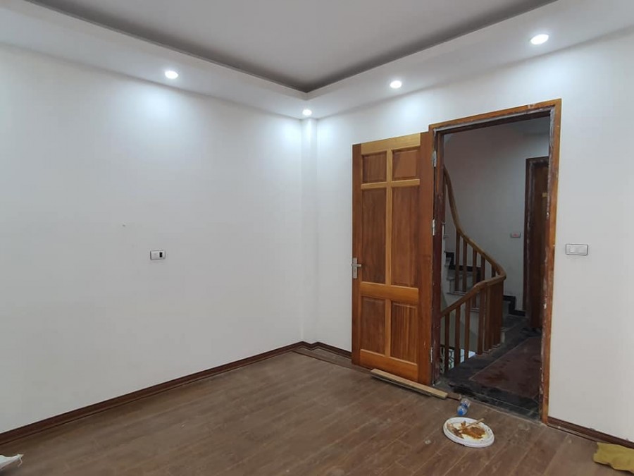 Bán Nhà Khương Đình, Hạ Đình 40m2, Gần Phố, mt 4m, mới koong, lô góc đẹp giá 5.2 Tỷ