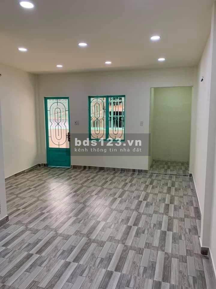 Xe hơi ngủ trong nhà, 1 xẹt diện tích 45m2 vừa ở vừa kinh doanh, giá 7.6 tỷ
