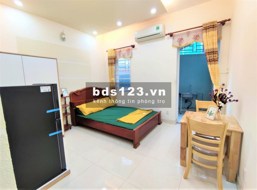 CHDV Quận Tân Bình 30m2 gần ETOWN Cộng Hòa, ban công riêng, giờ tự do, không chung chủ