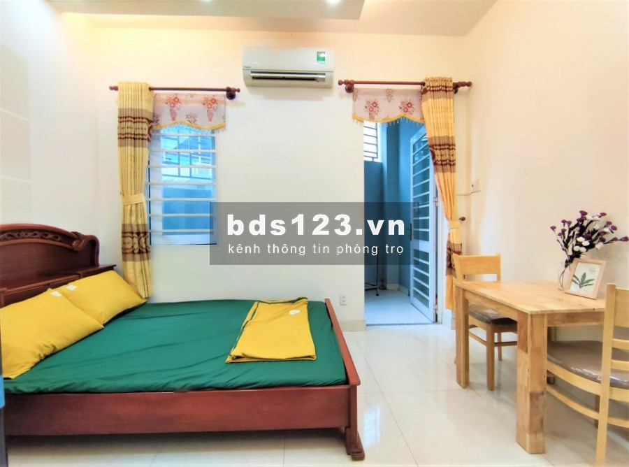 CHDV Quận Tân Bình 30m2 gần ETOWN Cộng Hòa, ban công riêng, giờ tự do, không chung chủ