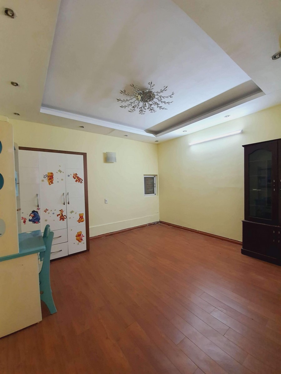 Bán nhà Tây Sơn, phân lô, oto, 35m2, 3 tầng mt 4m, nhỉnh 3 tỷ, lh 0888104444