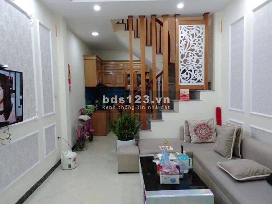 Chính chu cần bán nhà nguyên căn đúc kiên cố, dt 30m2, 4 tầng giá 2,65 tỷ