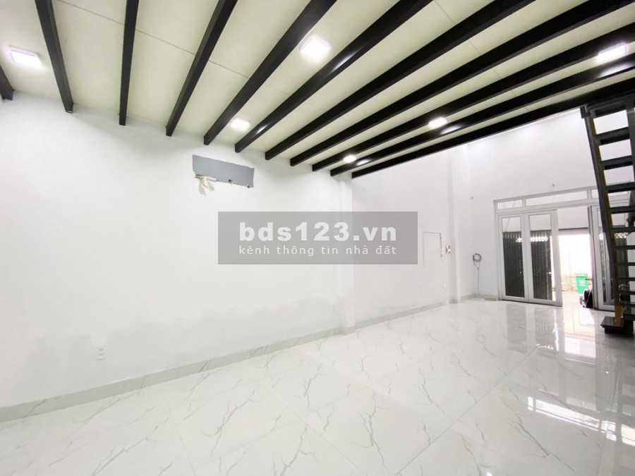 Cho thuê Nhà 100m2 Trệt 1 lầu trống suốt trần não Bình An Quận 2