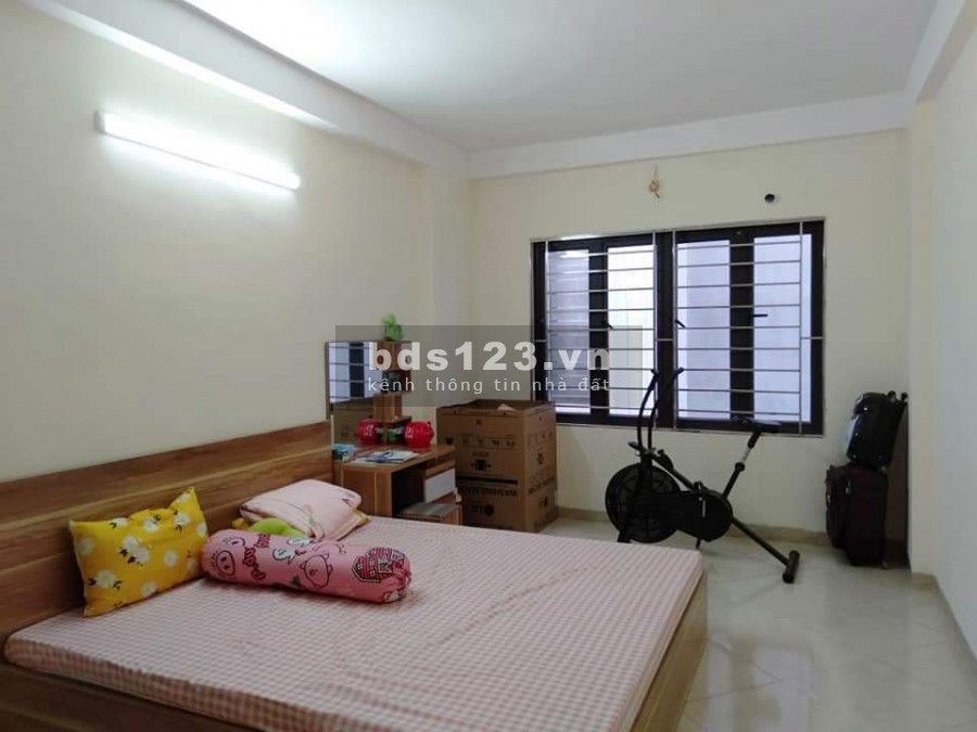 Chính chu cần bán nhà nguyên căn đúc kiên cố, dt 30m2, 4 tầng giá 2,65 tỷ