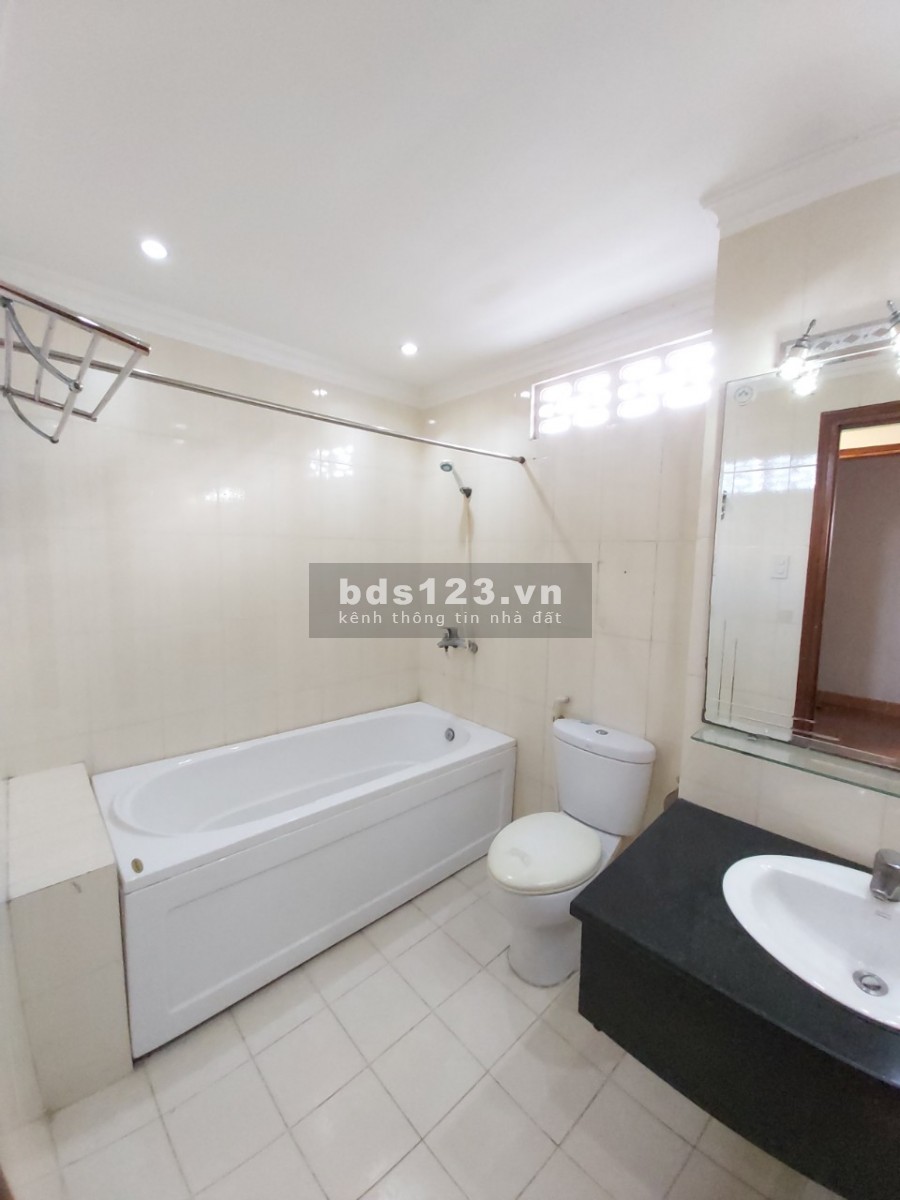 Cho thuê căn hộ đầy đủ nội thất, tiện nghi, giá 3.8 triệu/tháng, lh 0938690720