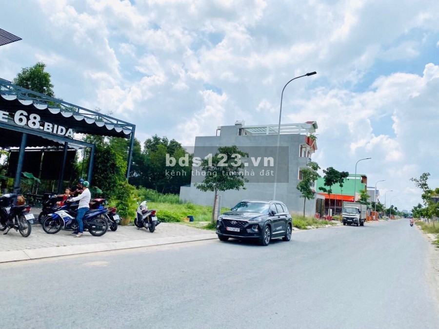 Cơ hội đầu tư đất nền Bình Chánh giá rẻ đã có sổ riêng- sinh sống tại Hồ Chí Minh