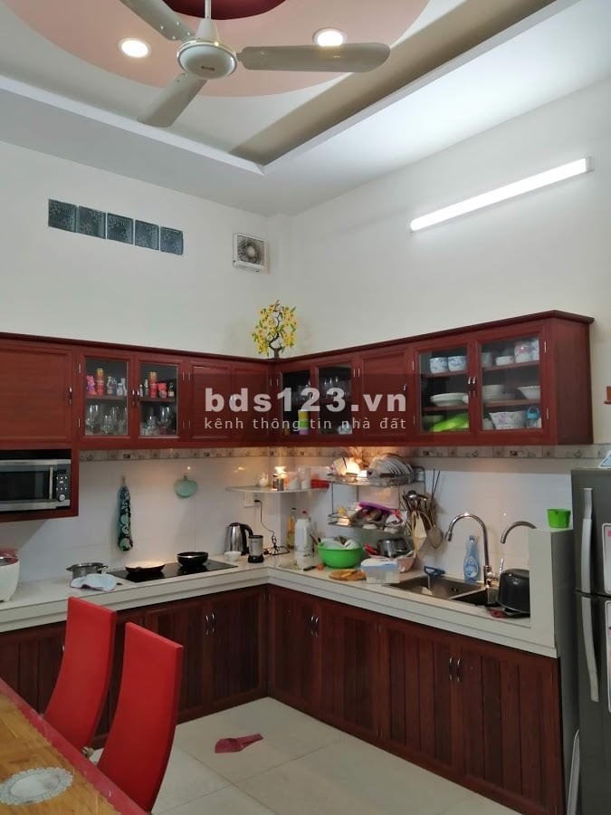 Bán nhà 3 lầu HXT Hương Lộ 2, Bình Tân, Dt 70m2, Giá 5.45 tỷ