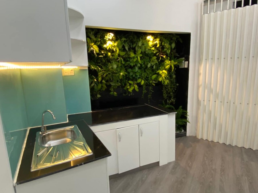 Bán nhà HXH lô góc 2 mặt tiền Tôn Đản, thuận tiện kinh doanh tốt, 4 tầng 3pn giá 4 tỷ 85
