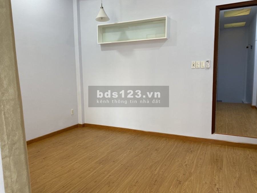 Nhà nguyên căn 4x23, đường Đinh Bộ Lĩnh, phường 25, Quận Bình Thạnh, 2 tầng