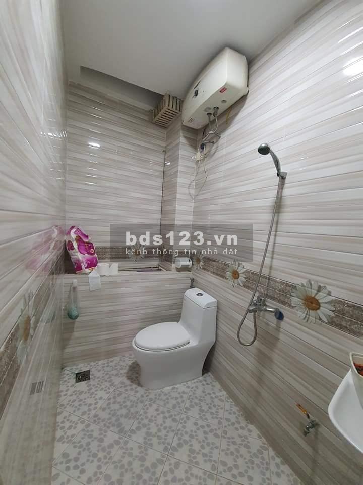 Bán nhà Ái Mộ Quận Long Biên, siêu hot, khu dân trí cao diện tích 32m2, nhỉnh 3 tỷ