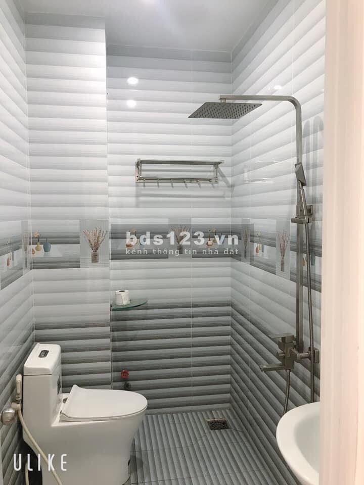 Bán nhà giá rẻ chính chủ đường Phạm Văn Bạch, Quận Tân Bình, giá 6.1 tỷ