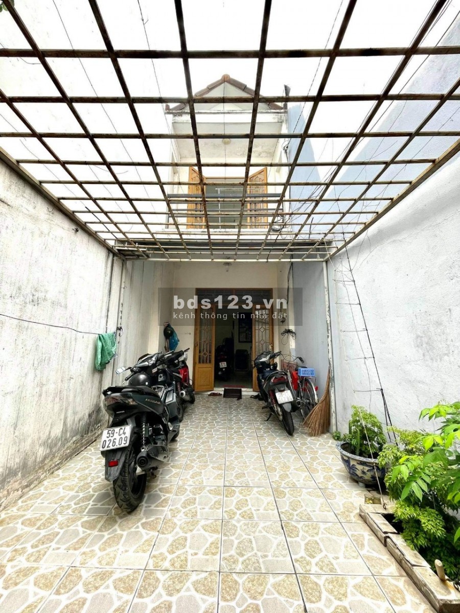 Bán nhà hẻm ô tô đường Lê Trọng Tấn, dt 88m2, 2 tầng giá chỉ 5.3 tỷ