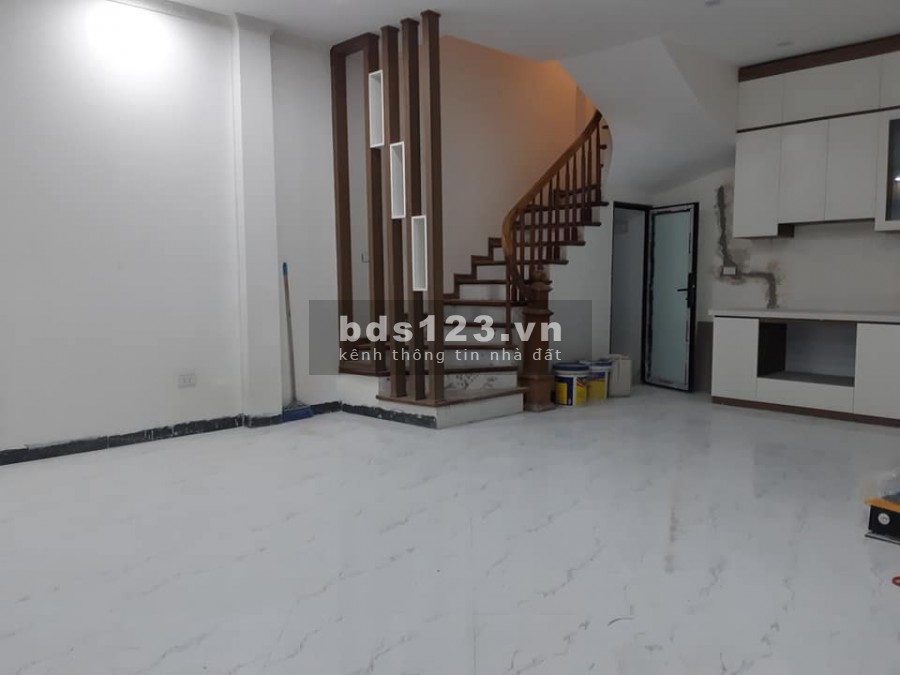 Bán Nhà Đẹp Vương Thừa Vũ tặng nội thất, dt 47m2, 5 tầng, giá 5 tỷ 4