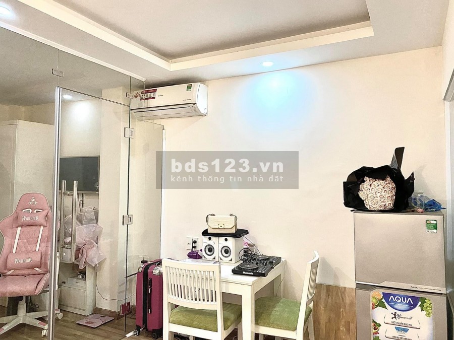 Ở ghép nữ 20m2 Quận 1 bao rộng rãi, đẹp, khu dân cư đông