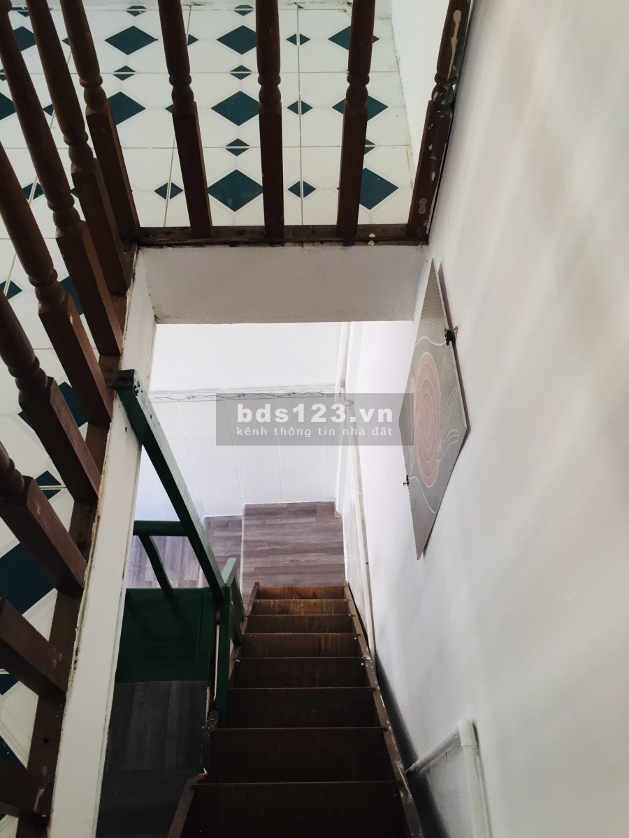 Cho thuê nhà nguyên căn giá rẻ mới sơn sửa, lh 0968099212