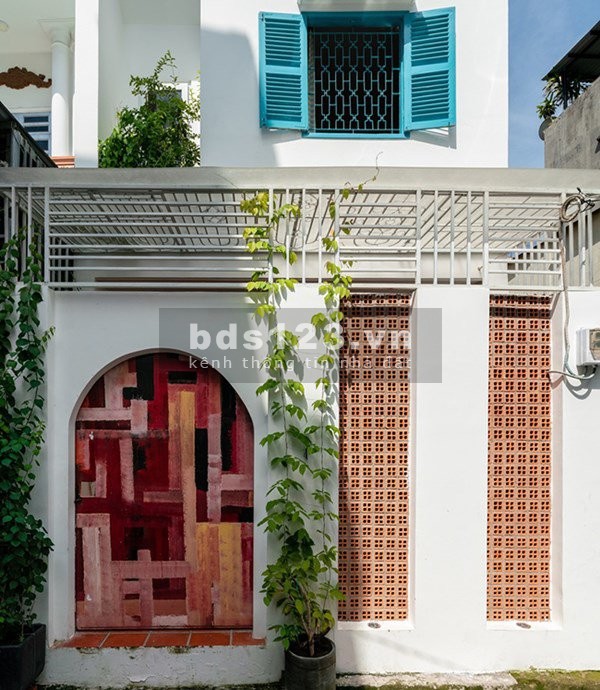 Bán nhà nguyên căn Trần Quang Khải Quận 1, con đường sầm uất, 4 tầng đúc