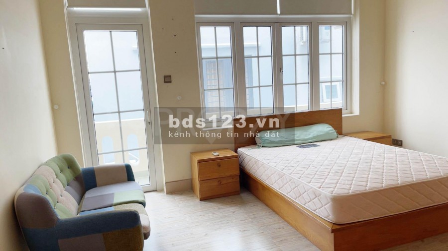 Thuê nhà phố nguyên căn 1 trệt 2 lầu hẻm xe hơi phường Tân Phú Quận 7