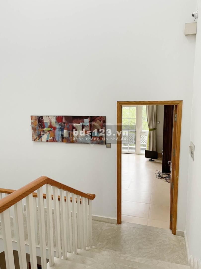 Thuê nhà phố nguyên căn 1 trệt 2 lầu hẻm xe hơi phường Tân Phú Quận 7