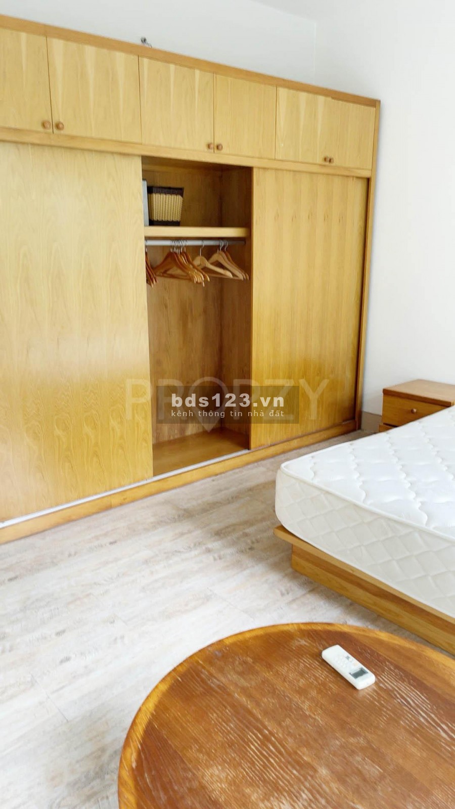 Thuê nhà phố nguyên căn 1 trệt 2 lầu hẻm xe hơi phường Tân Phú Quận 7