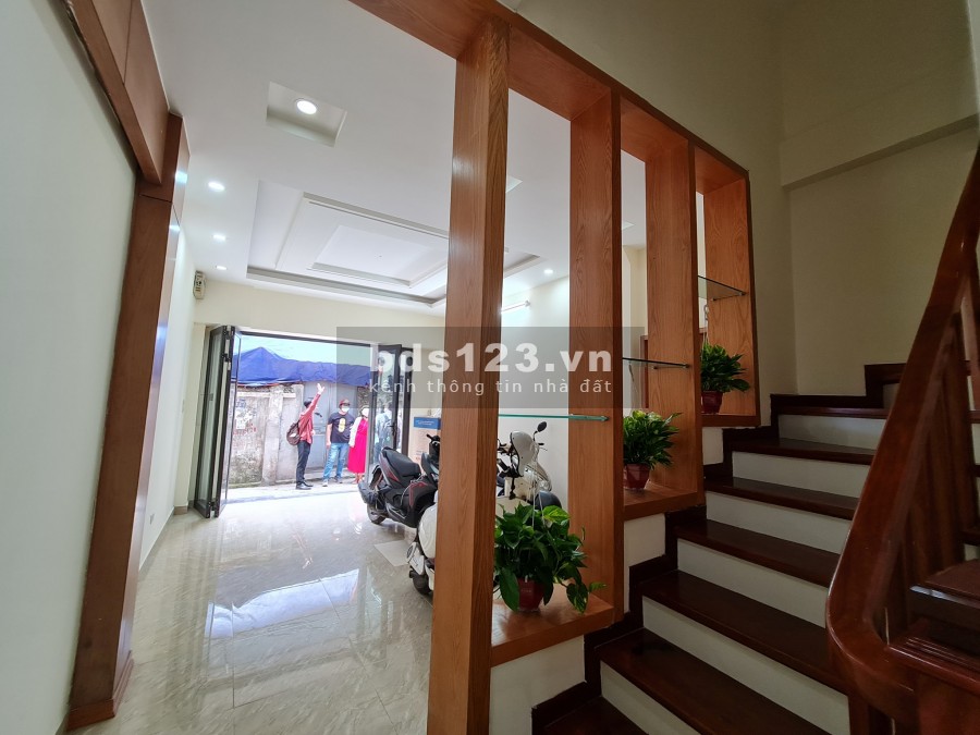Nhà mới Nguyễn Ngọc Nại Quận Thanh Xuân, ô tô đỗ cửa, kinh doanh văn phòng
