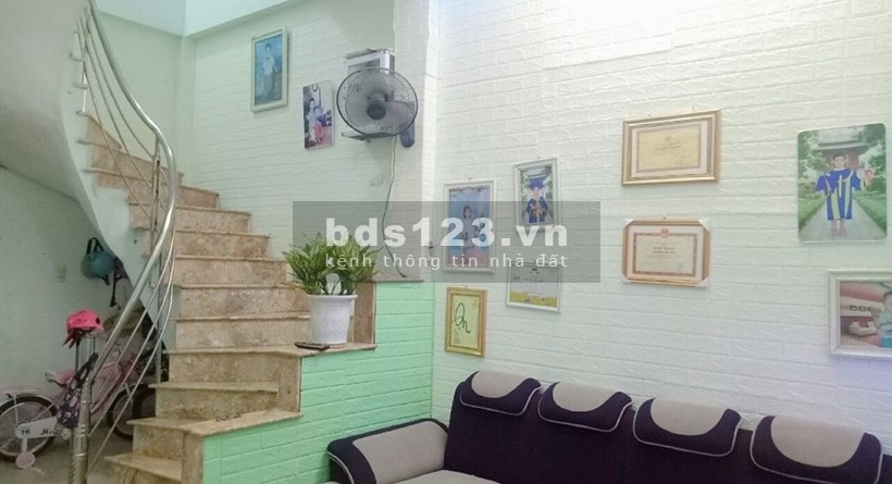 Siêu phẩm nhà đẹp vị trí vàng Trần Khát Chân, dt 40m2, 5 tầng, giá chỉ 5 tỷ