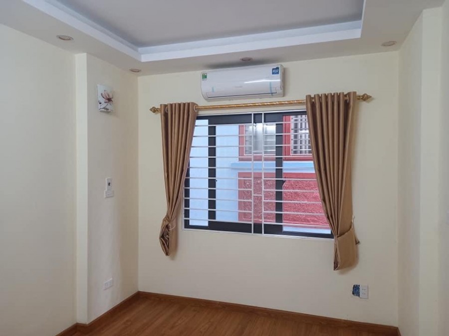 Bán nhà Khương Trung 23m x 4 tầng, 3 PN cách ô tô 20 mét, giá chỉ 2,1 tỷ