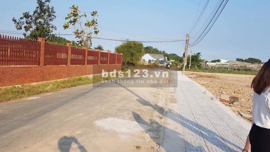 Bán gấp lô biệt thự nhà vườn, view hồ suối đá, hướng Bắc, vị trí phong thủy. tx Phú Mỹ. BRVT