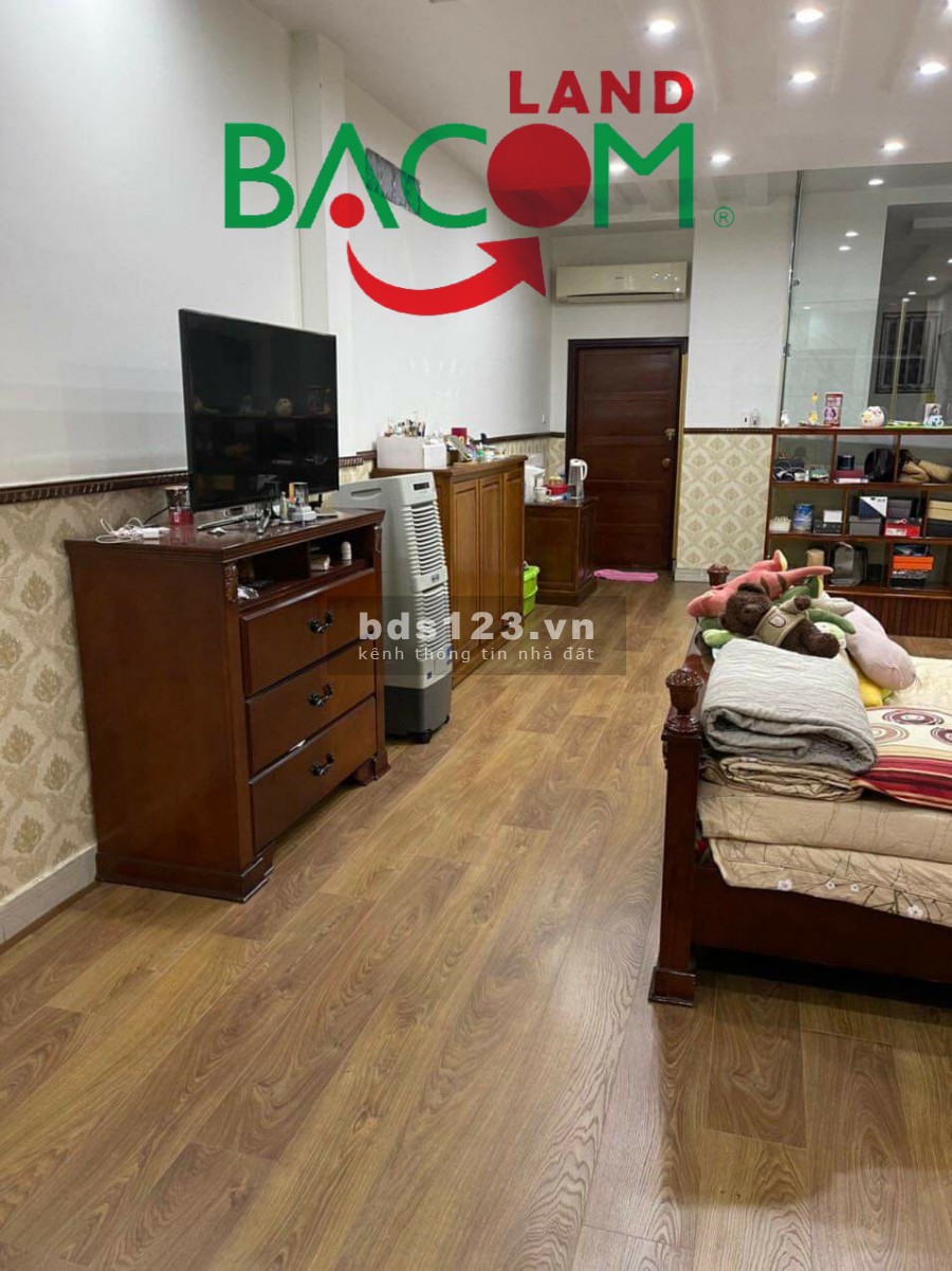 Nhà nguyên căn mặt tiền 1 trệt, 3 lầu đúc, phường Tân Biên, dt sàn 175m2, giá chỉ 8.6 tỷ