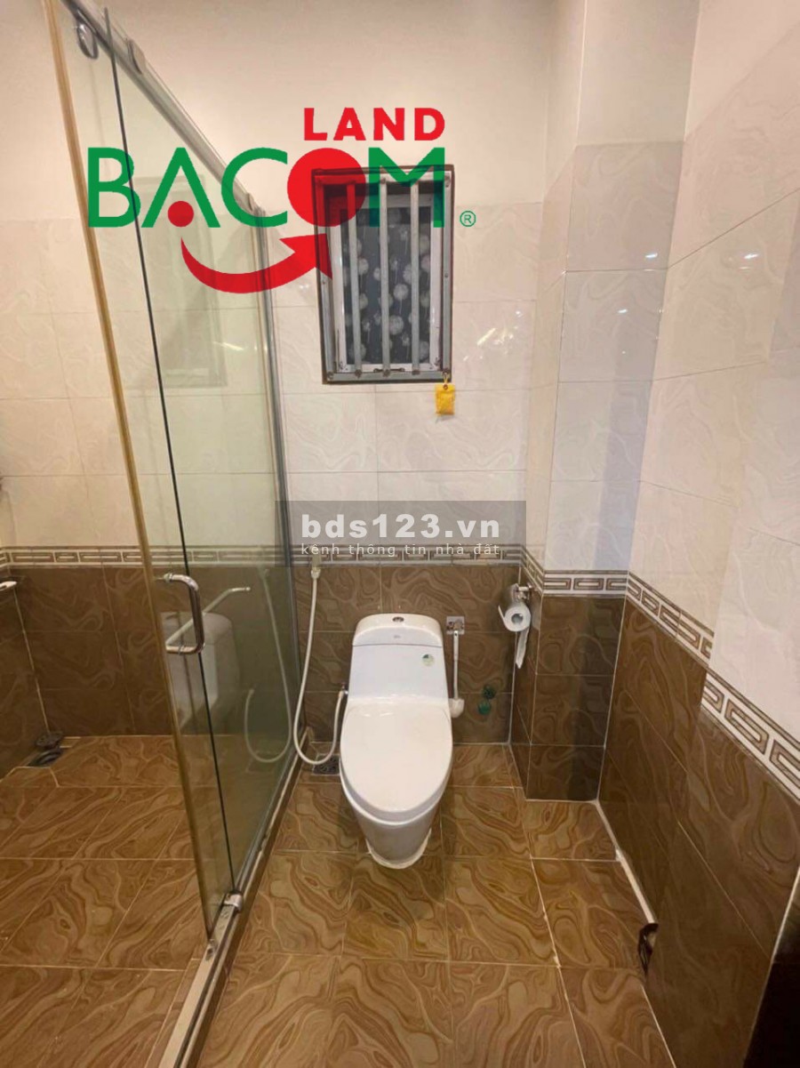 Nhà nguyên căn mặt tiền 1 trệt, 3 lầu đúc, phường Tân Biên, dt sàn 175m2, giá chỉ 8.6 tỷ