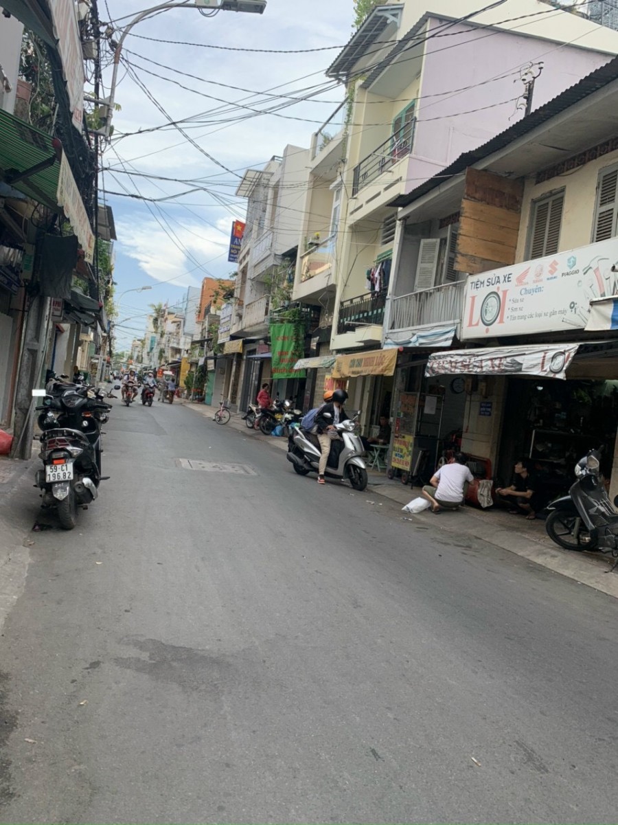 Minh chính chủ cần bán nhà nguyên căn mặt tiền Nguyễn Thần Thiến, 3 tầng