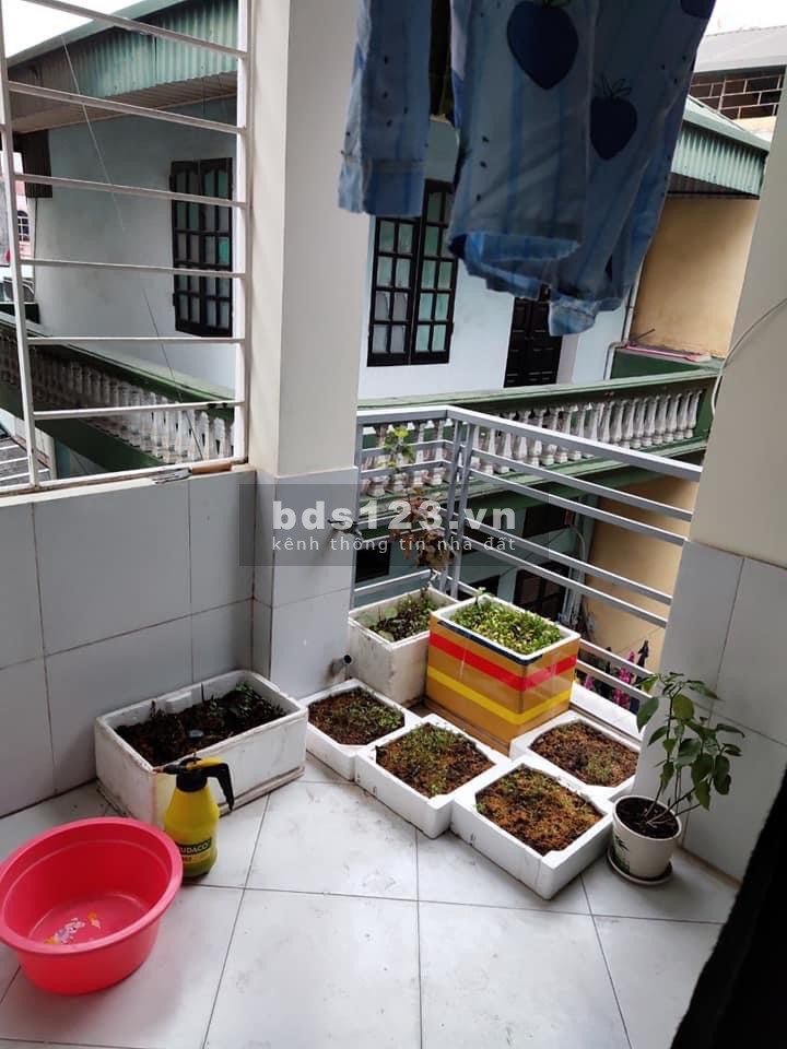 Cần bán gấp nhà đẹp gần ô tô nhà mới về ở ngay, khu dân cư, gần chợ