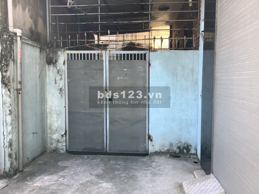 Cần bán lô đất Vũ Xuân Thiều 50m2, mt 5.2m, ngõ nông, ô tô 7 chỗ đậu trước nhà, giá rẻ