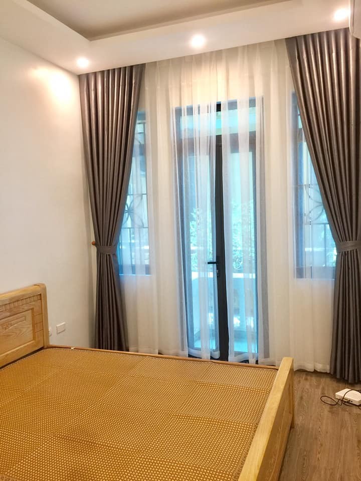 Nhà đẹp nhỏ xinh Cầu Giấy đẹp mê ly 37m2, 4 tầng, giá 4 tỷ.