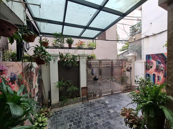 Cần bán nhà mặt phố Ái Mộ 80 m2 x3T MT5m, ô tô 7 chỗ giá bán chỉ hơn 5 tỷ