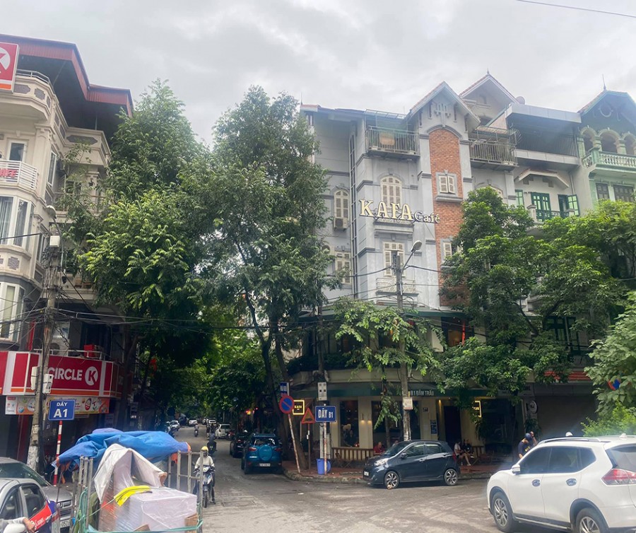 Muốn bán, đường xe hơi, nhà mới, 5T, sổ đỏ vuông vức, phường Bạch Đằng, HN, ở luôn, 37m, chỉ gần 146tr/m