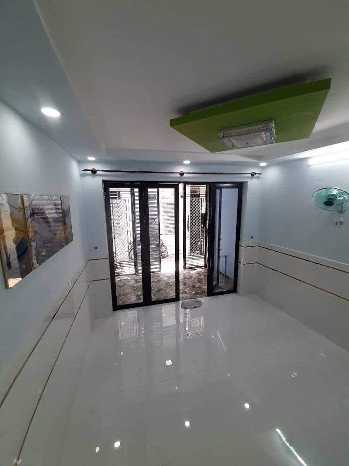 Bán nhà Phan Văn Trị, 2 xe máy đua nhay, ngõ 3m, phường 10, Quận Gò Vấp, giá bán 4.39 tỷ, dt 51m2
