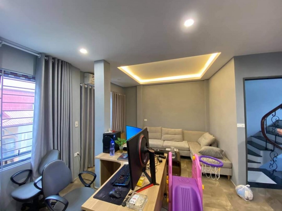 Bán Nhà Phố Giang Văn Minh - Kim Mã, diện tích 46m2, 5 Tầng, mt 4m, 8 PN giá 4,8 tỷ
