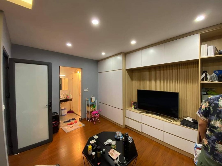 Bán Nhà Phố Giang Văn Minh - Kim Mã, diện tích 46m2, 5 Tầng, mt 4m, 8 PN giá 4,8 tỷ