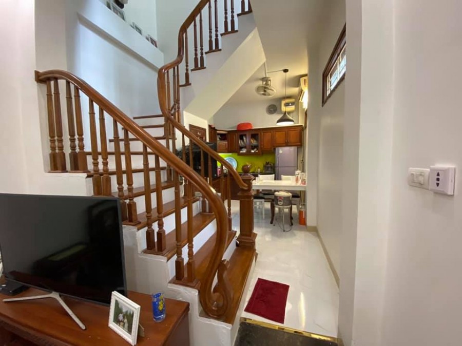 Căn duy nhất tại Mỹ Đình nguyên căn 5 tầng, giá chỉ 4 tỷ, ô tô đỗ cửa