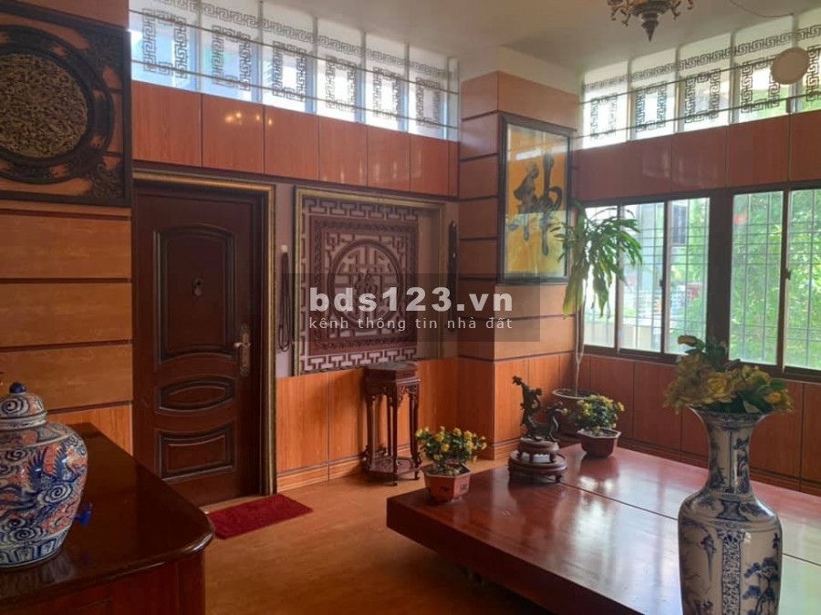Bán gấp 2000m đất có nhà sổ đỏ vuông, lô góc tại Sóc Sơn, Nội Bài. Giá 18 tỷ. 0982668023