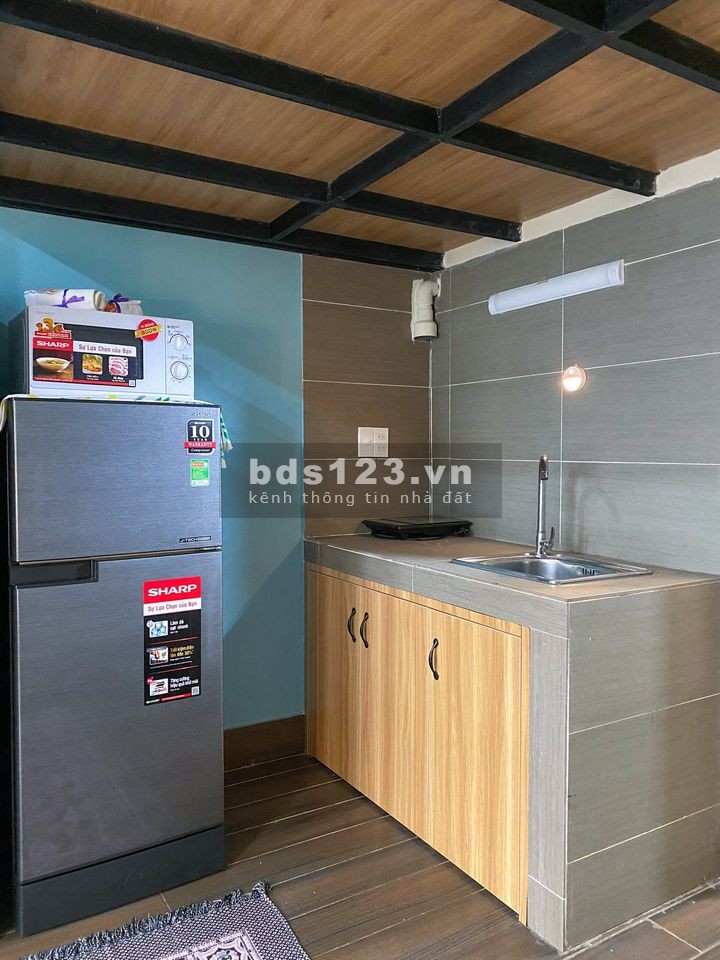 Căn hộ dịch vụ sạch sẽ thoáng mát rộng 30m2, mới xây Quận Phú Nhuận