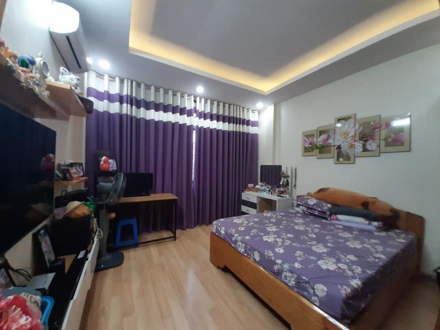 Bán Nhà Riêng phố Khương Trung 48m, mt 6m, ngõ Ô Tô, kinh doanh chủ tặng hết nội thất