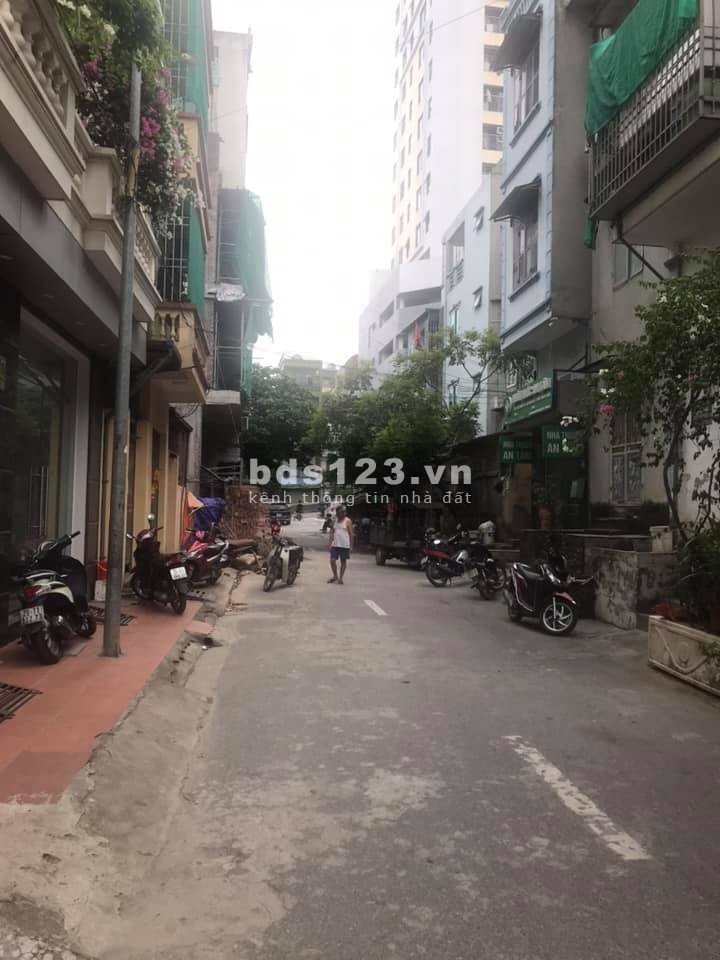 Bán nhà 3 tầng Thanh Bình, Quận Hà Đông, ô tô tránh, 2 mt kinh doanh, dt 44m2, giá 6 tỷ