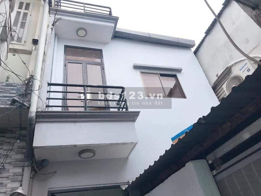 Bán nhà siêu rẻ, nguyên căn đúc kiên cố, dt 25m2, giá 2.4 tỷ,lh 0906762548