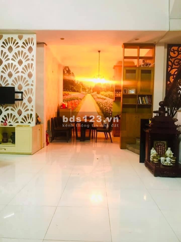Bán nhà hẻm xe hơi khu VIP Trần Huy Liệu phường 8 Phú Nhuận, 105m2, 4 tầng có gara ô tô