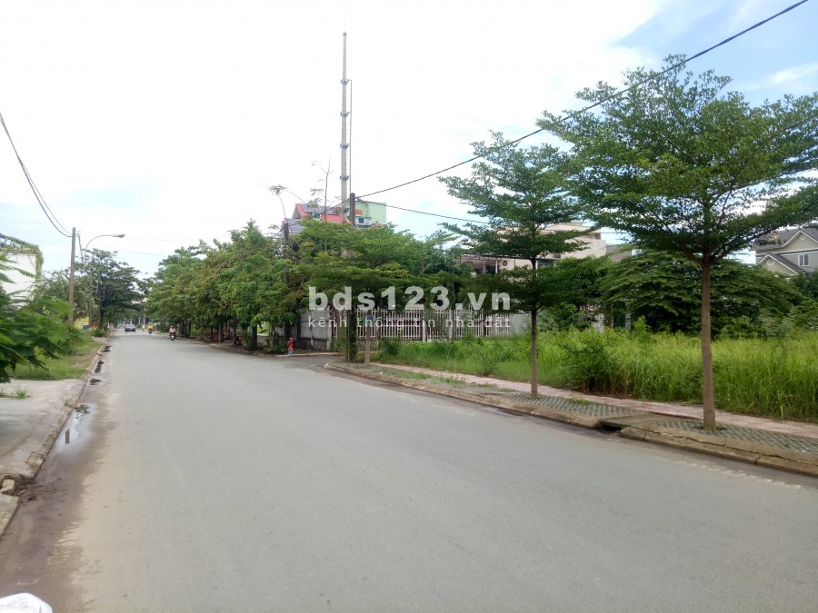 Siêu Phẩm Q2 - CHÍNH CHỦ BÁN 294 m2 ĐẤT BIỆT THỰ 75 Tr/m2